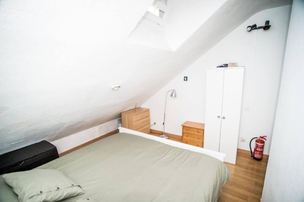 The Apartment Luminoso Duplex En เซียร์ราเนบาดา ภายนอก รูปภาพ